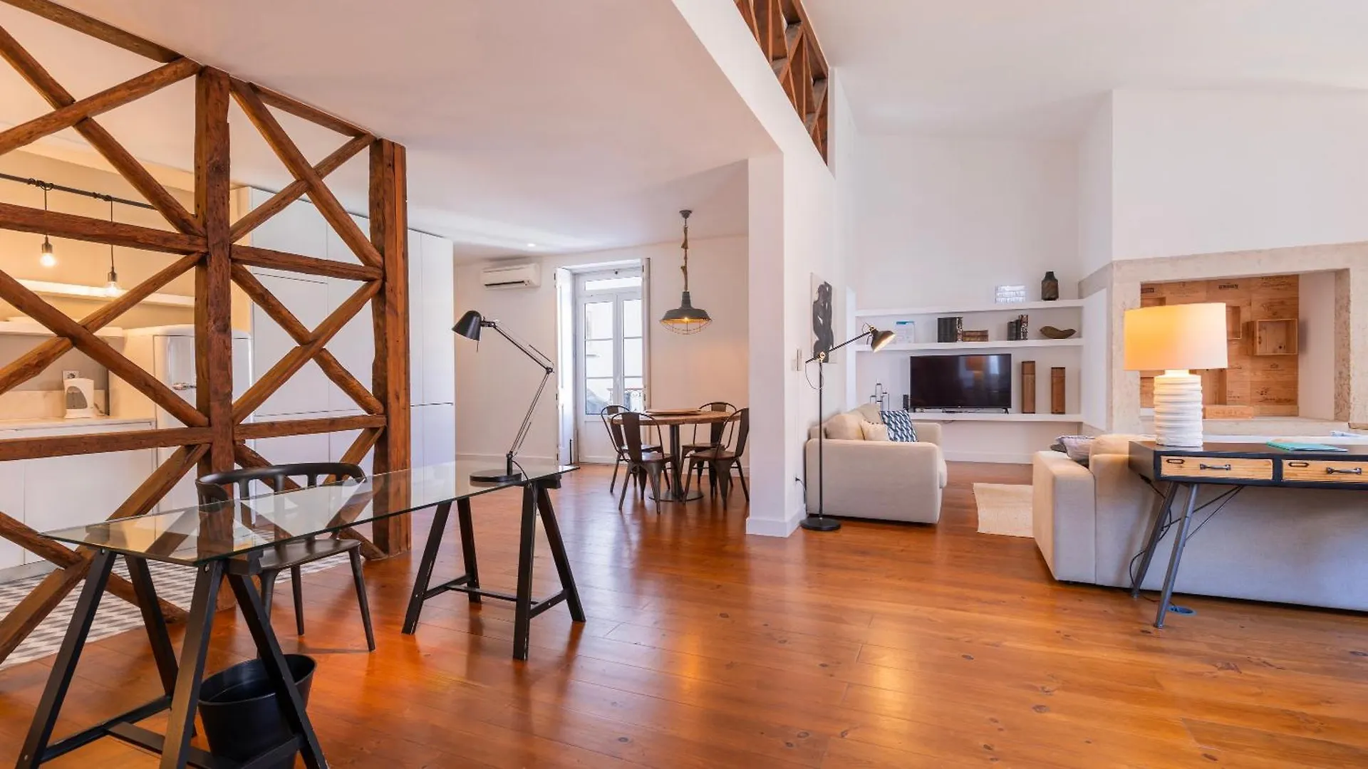 Charming 3Bdr Duplex In City Center By Lovelystay Lisbon