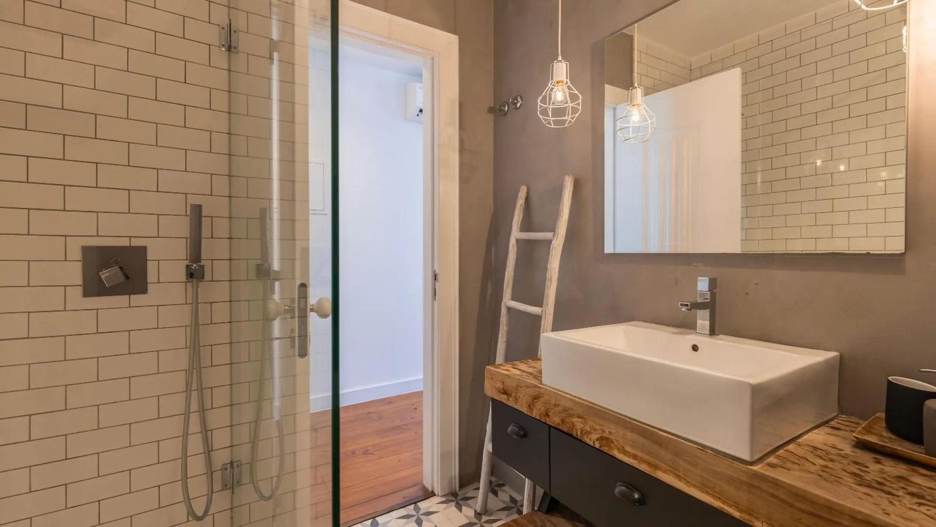 Charming 3Bdr Duplex In City Center By Lovelystay Lisbon Portugal