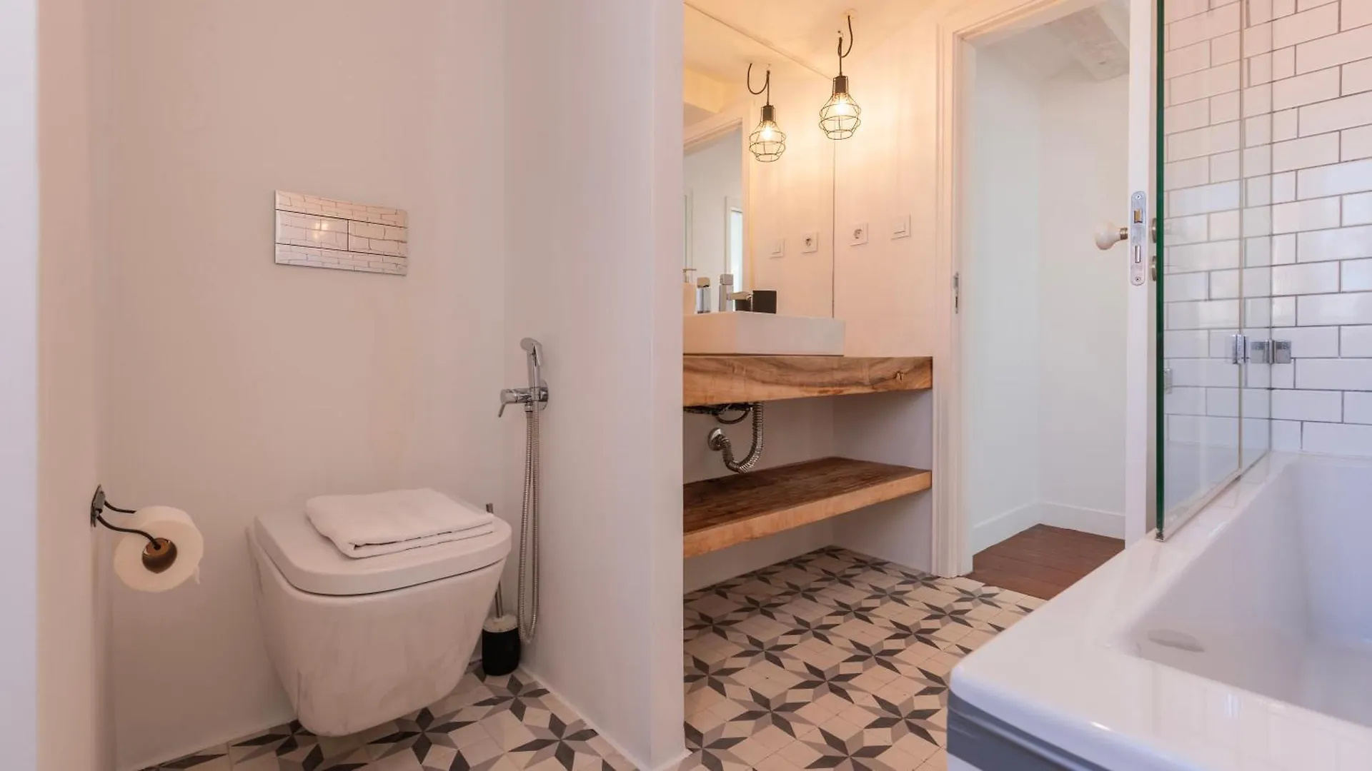 Charming 3Bdr Duplex In City Center By Lovelystay Lisbon 0*,  Portugal