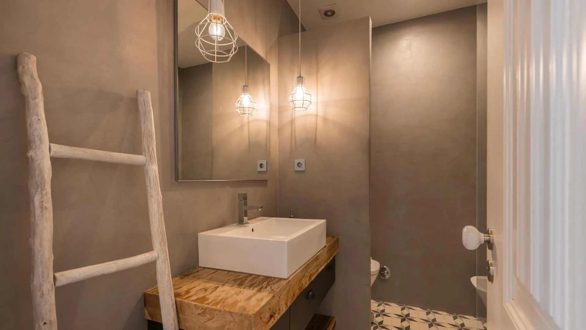 Apartment Charming 3Bdr Duplex In City Center By Lovelystay Lisbon