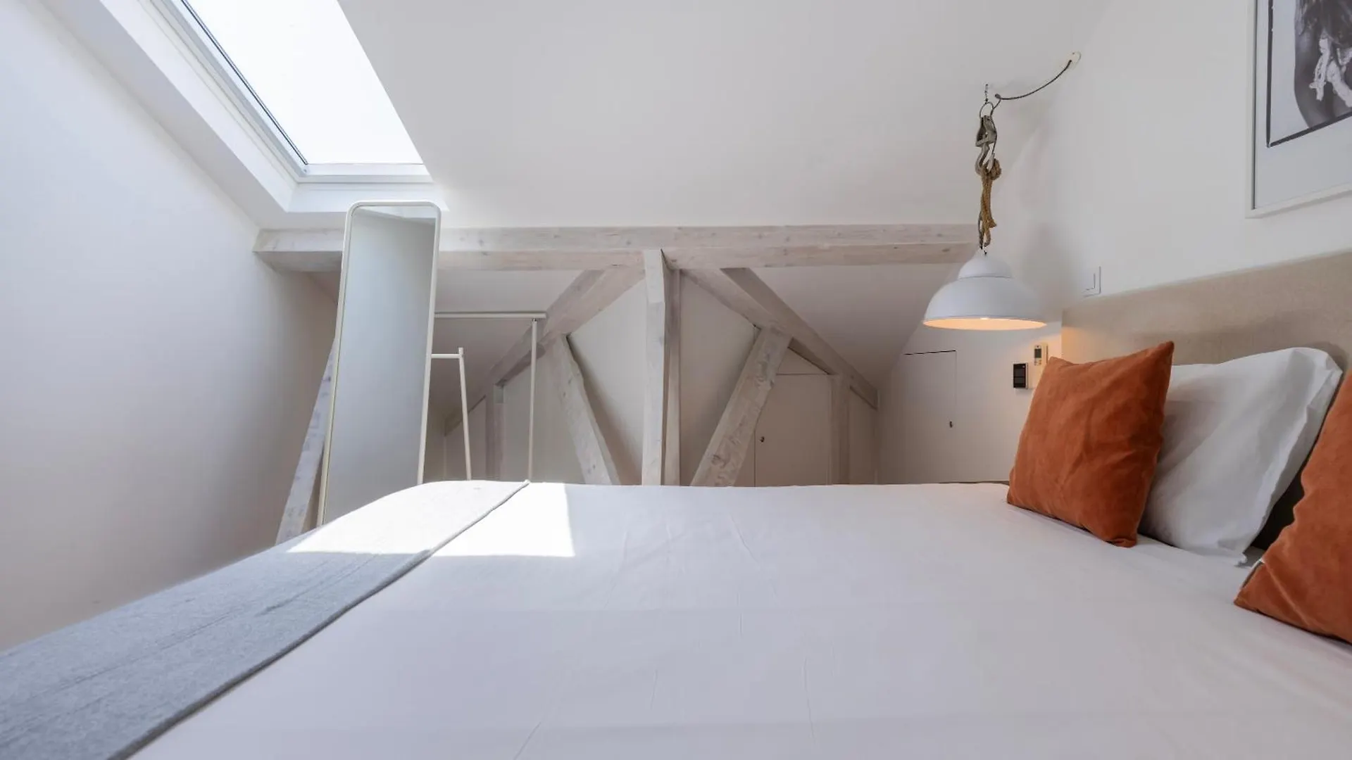 Charming 3Bdr Duplex In City Center By Lovelystay Lisbon